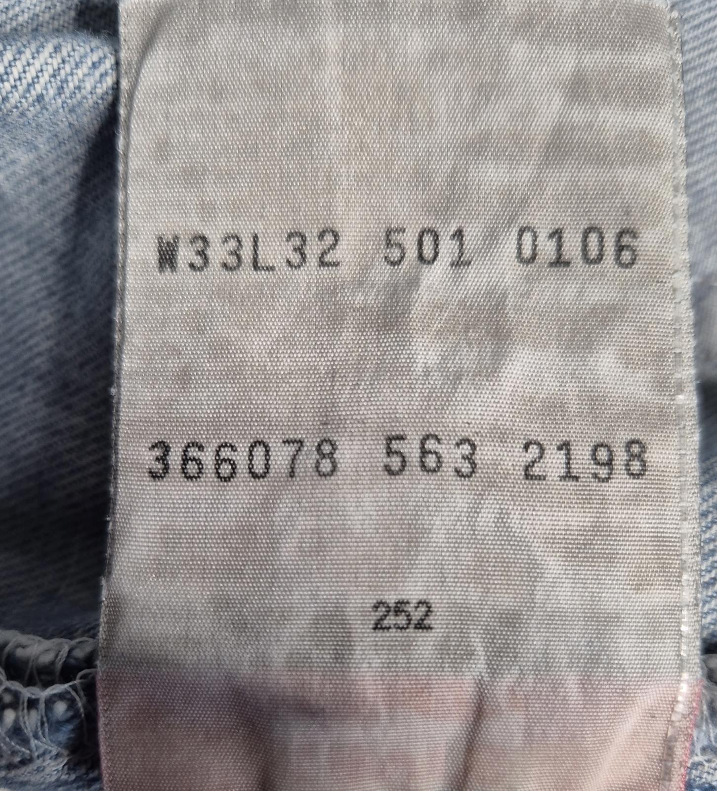 Vintage 501"s, button fly, paper tab, W32
