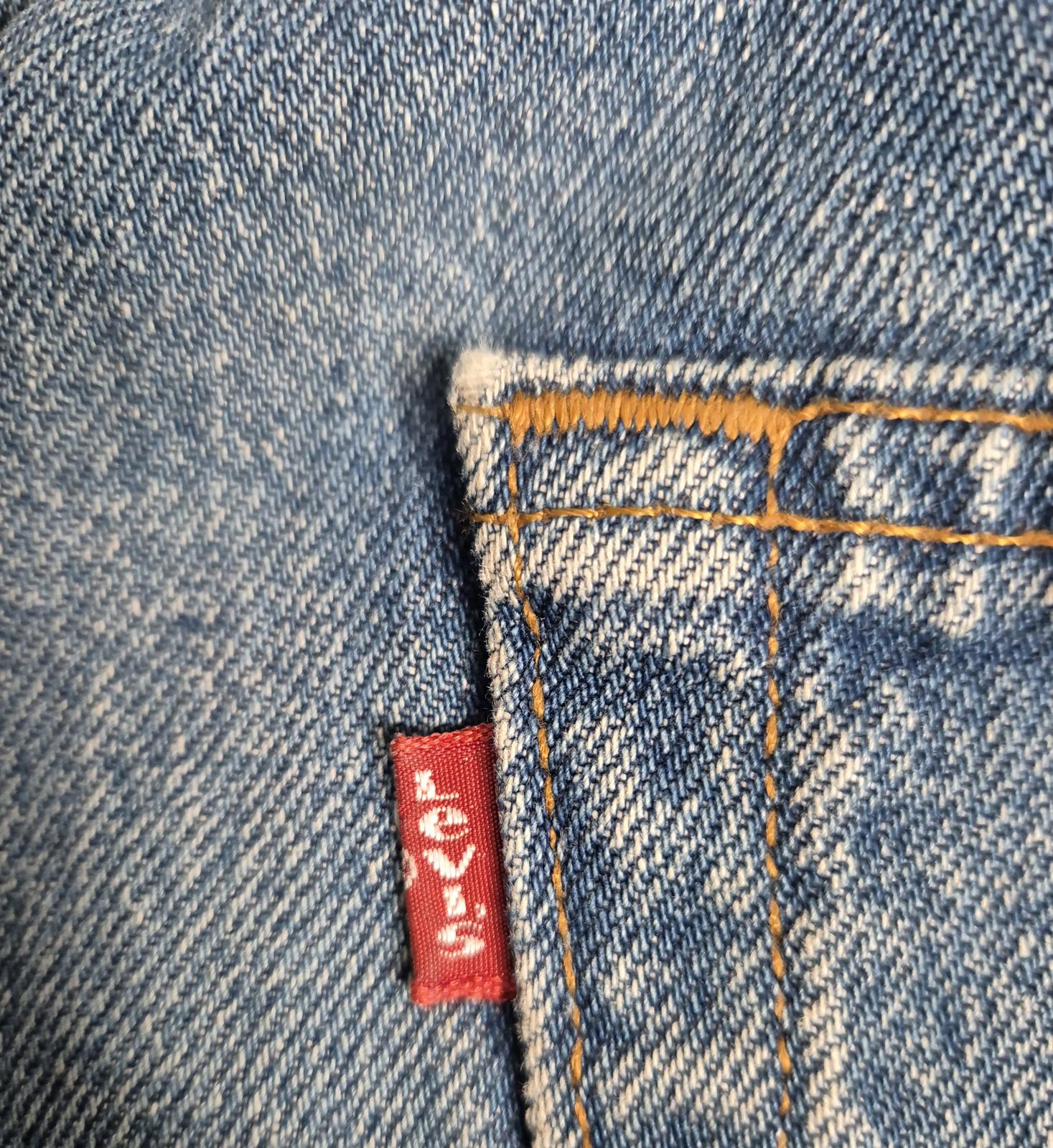 Levi 501"s, button fly, W35 L33