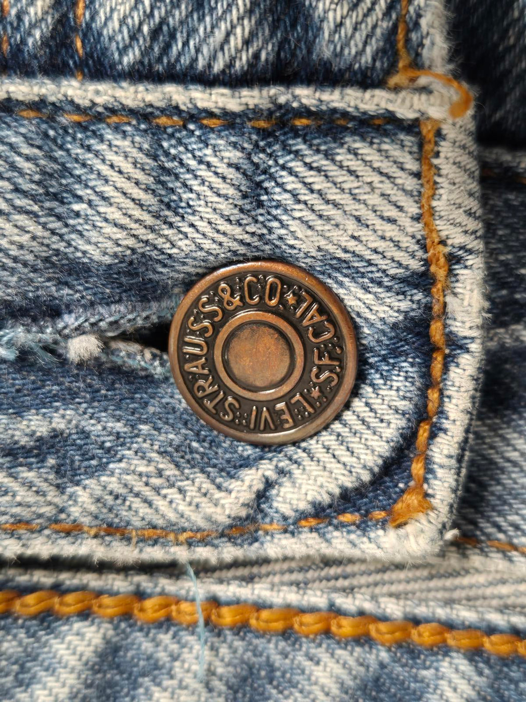90s Levi 615s,orange tab, W32