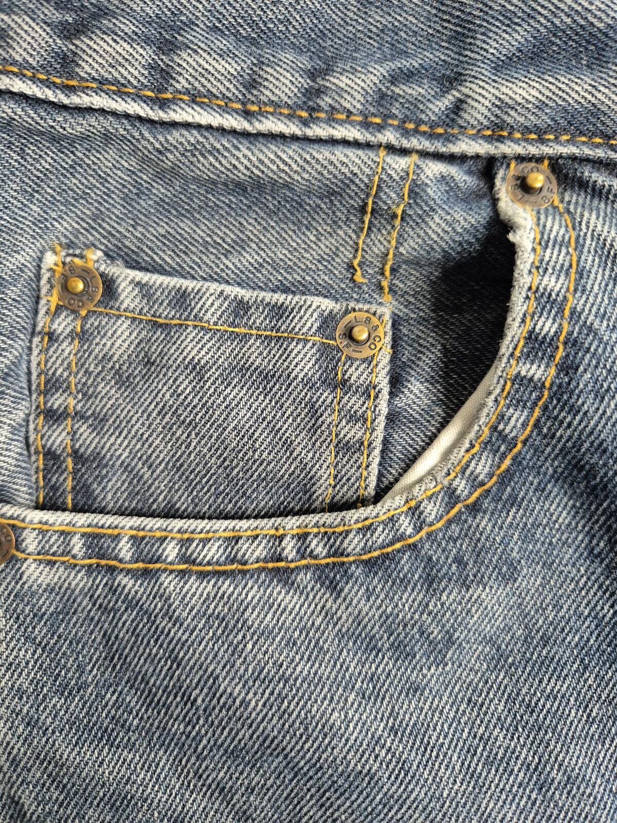 Vintage Levis 501's, 1980's, Made in USA, W32 L31