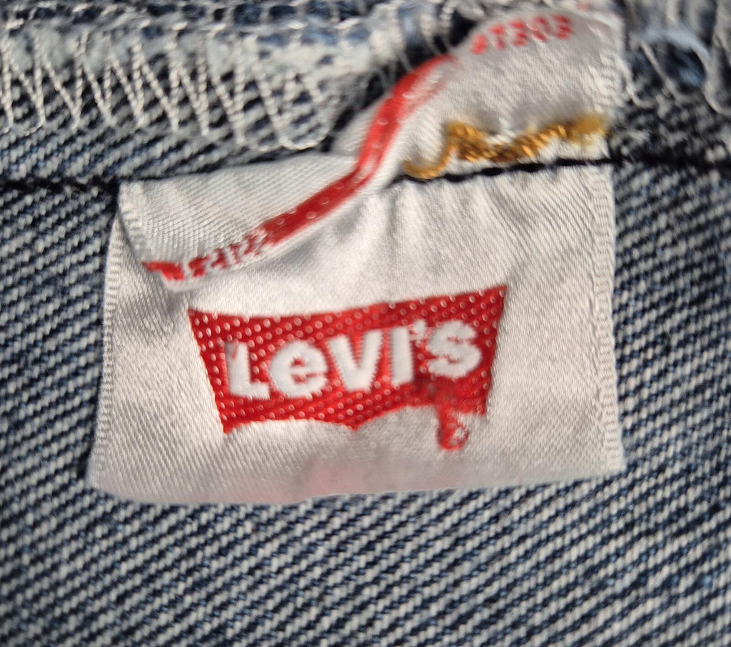 Levi 501s, paper tab, W33 L31