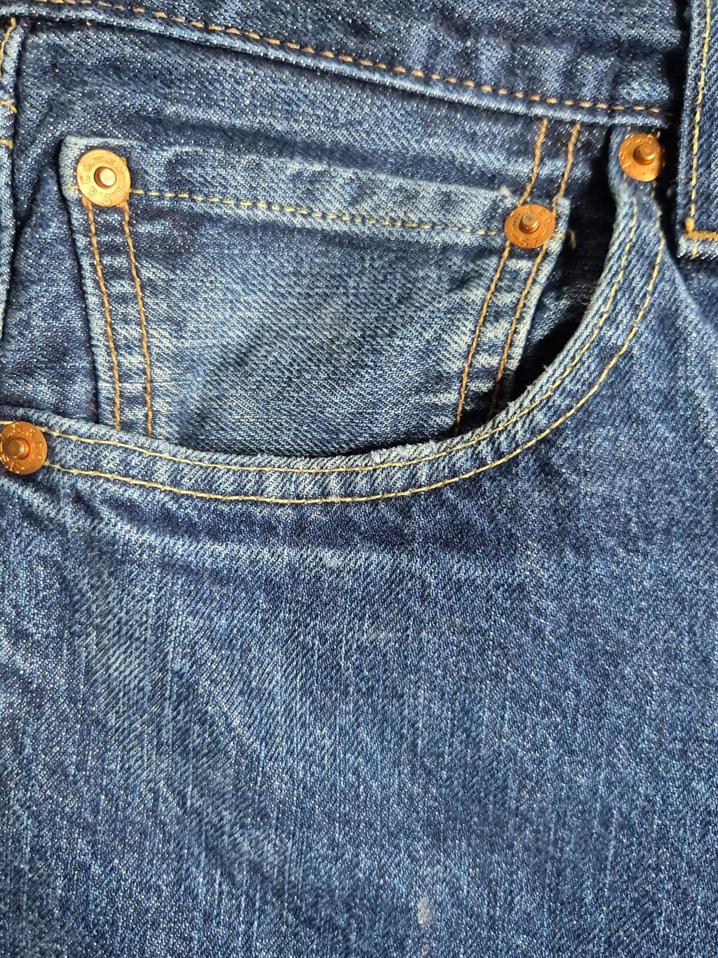 Levi 501s, leather patch,W33 L32