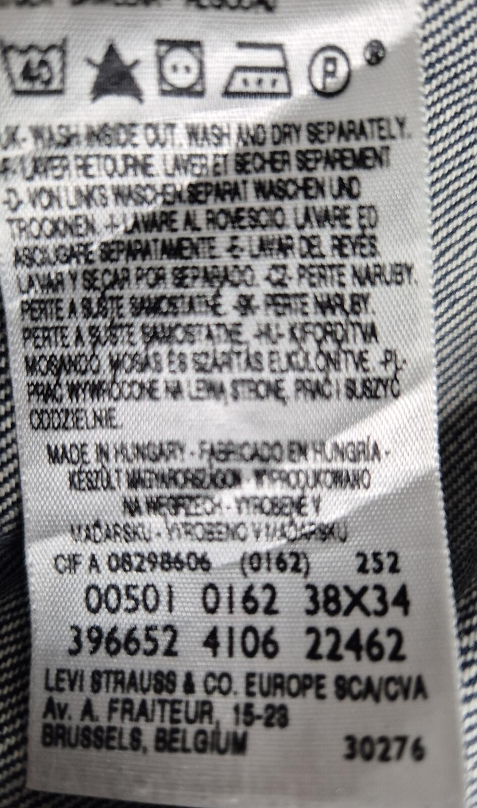 Vintage Levi 501s, paper tab, W36 L28