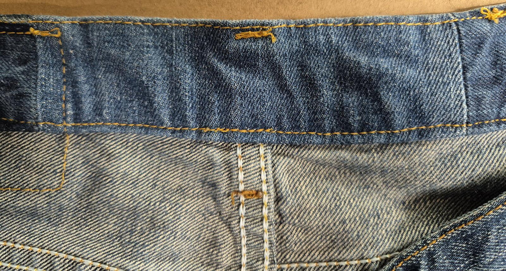 Levi 758, button fly  W37 L31