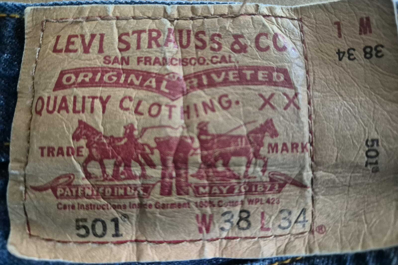 Vintage Levi 501s, paper tab, W38 l25