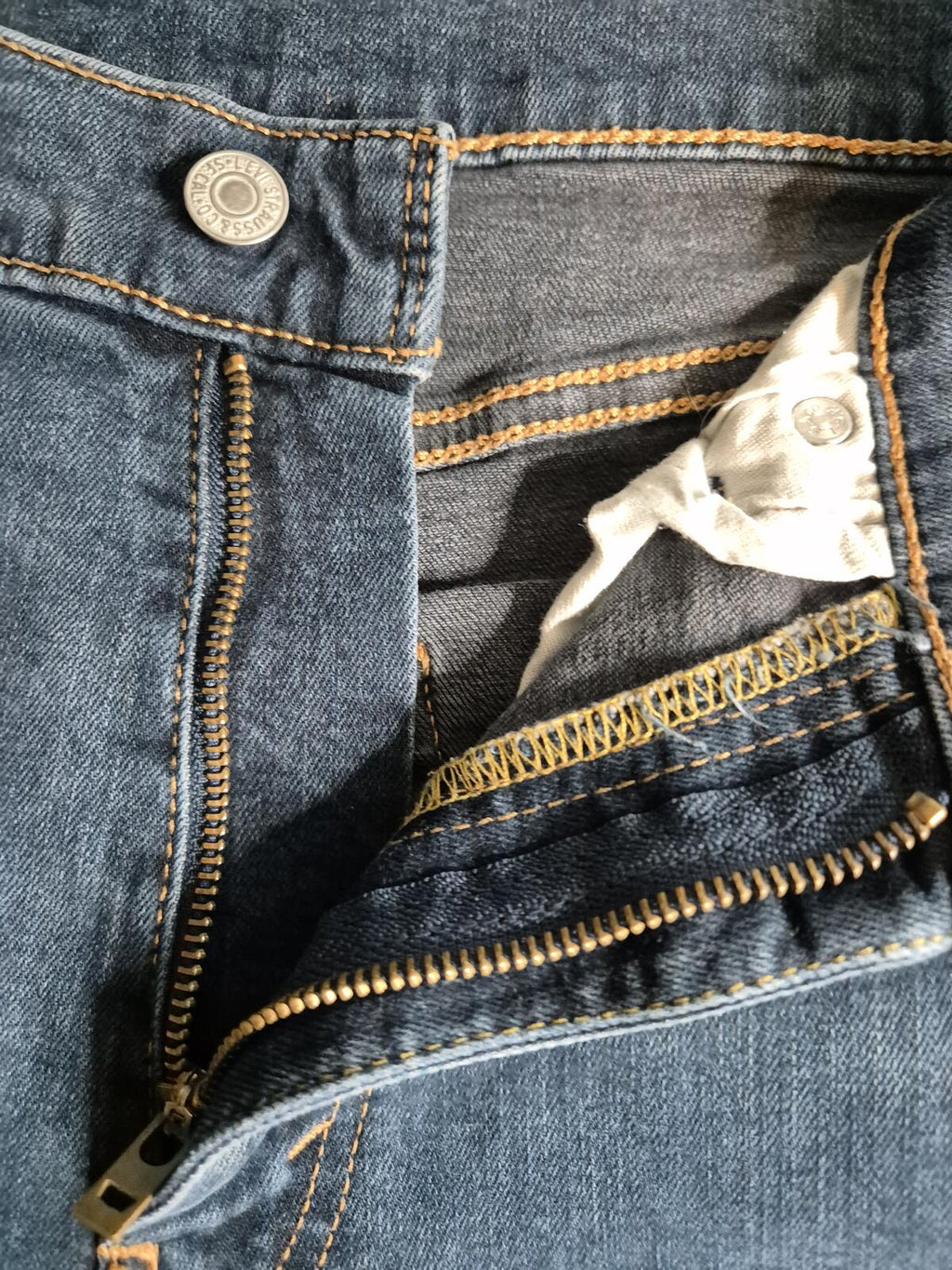 Levi 512's, slim taper W31 L31