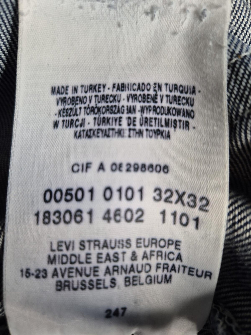 Levi 501s, Button Fly, W30 L25
