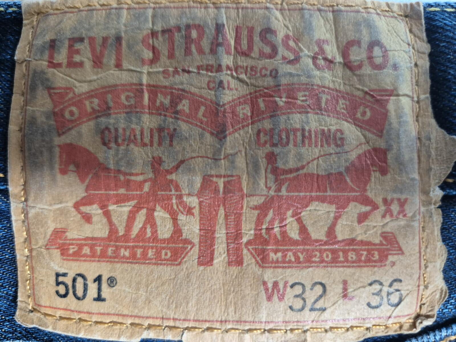 Levi 501s, Button Fly, W31 1/2 l32