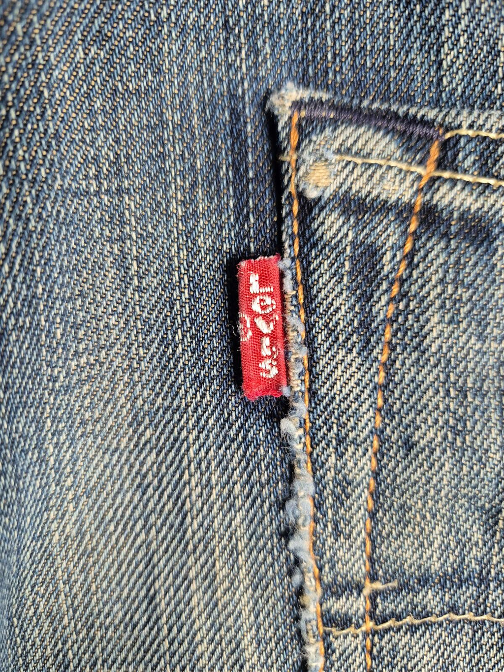 Levi 501s, Button Fly, W31 1/2 l32