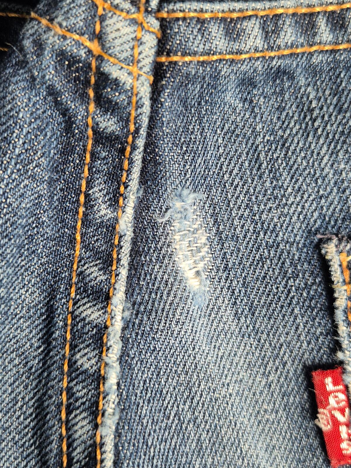 Vintage Levi 501s, Button Fly, W32 L35