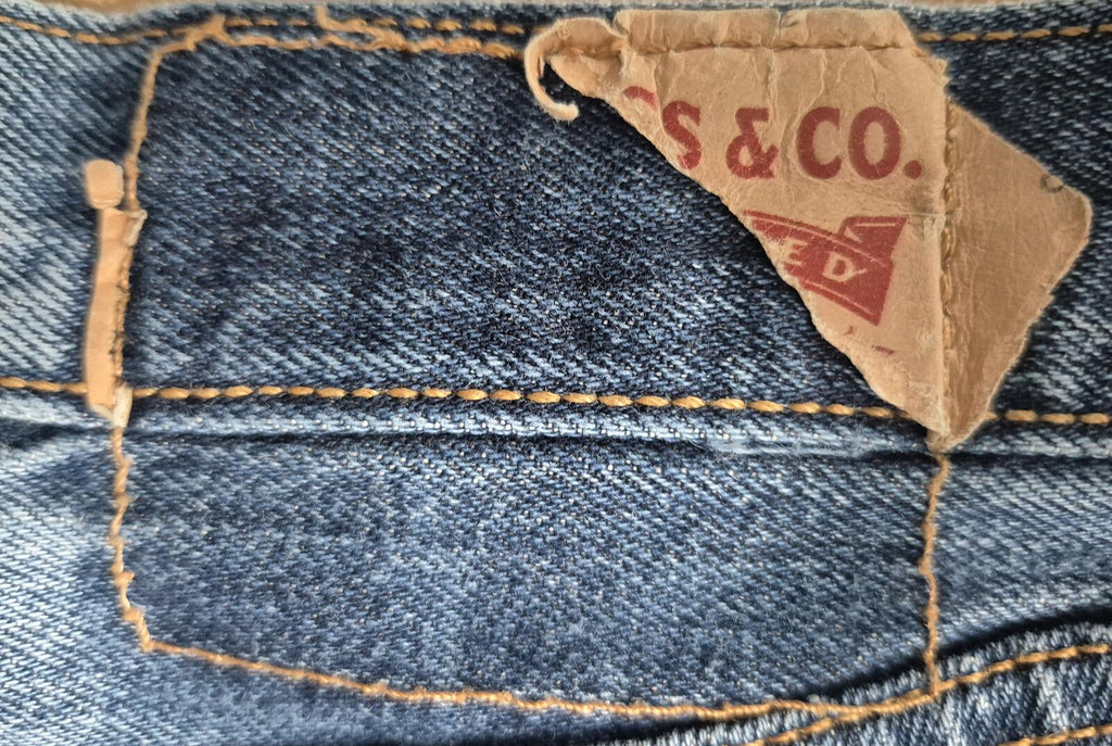 Vintage Levi 501s, Button Fly, W32 L31