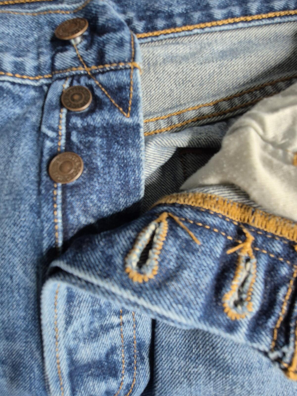 Vintage Levi 501s, Button Fly, W32 L31