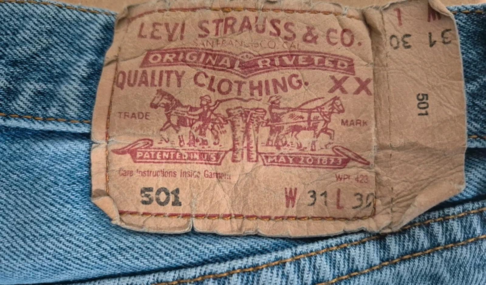 Levi 501"s, button fly, paper tag, W29