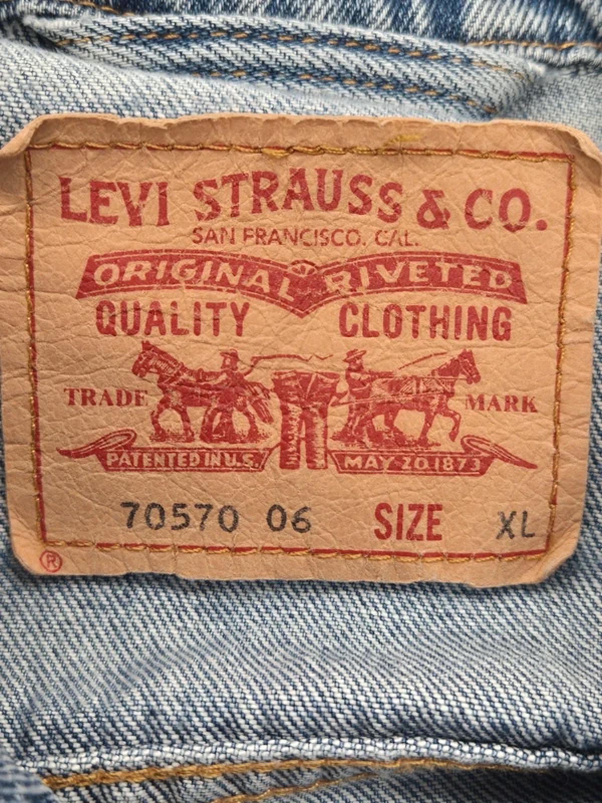 Vintage levis Denim Jacket 70570 size XL