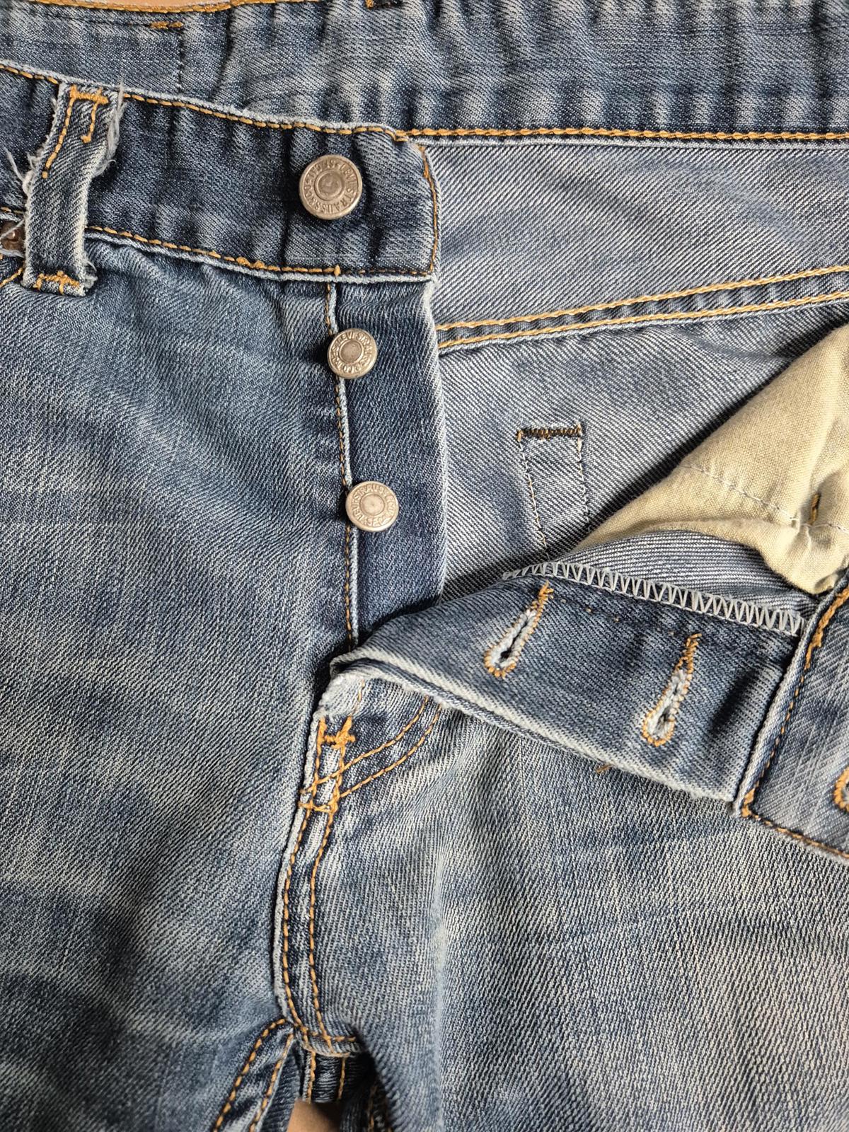 Levi 501s, paper tag, W31 L28