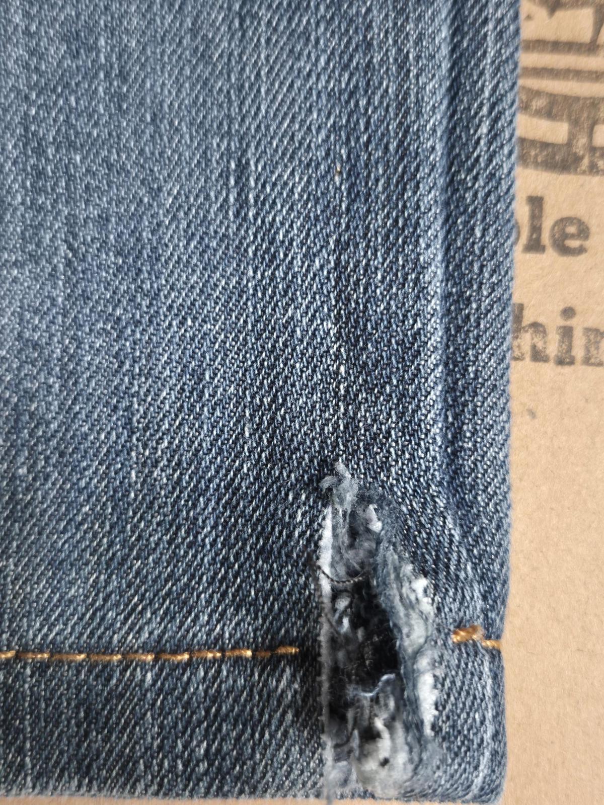 Levi 501s, paper tag, W31 L28