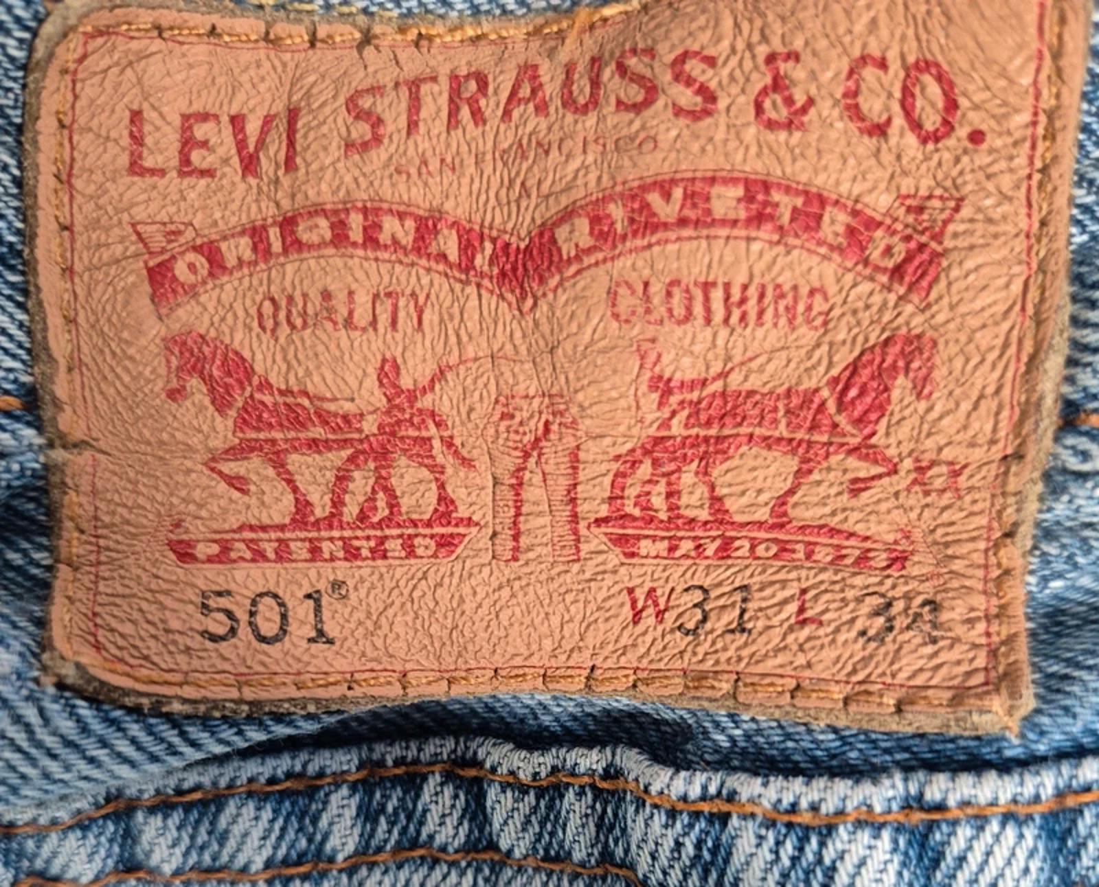 Vintage levi 501"s, perfect fade, W30